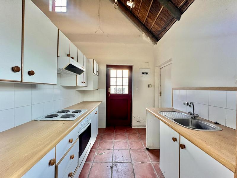 8 Bedroom Property for Sale in Hout Bay Western Cape